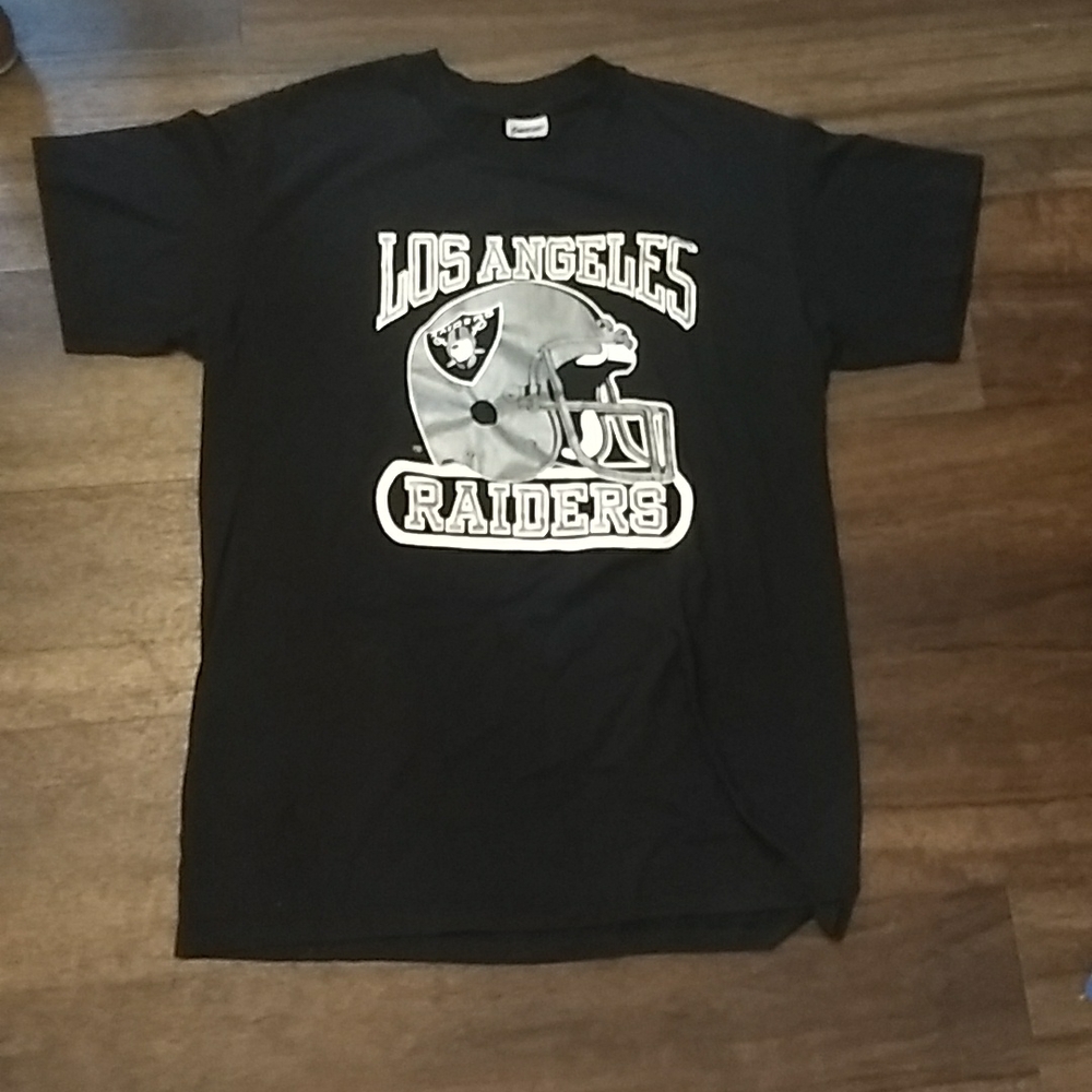 Men's t shirt